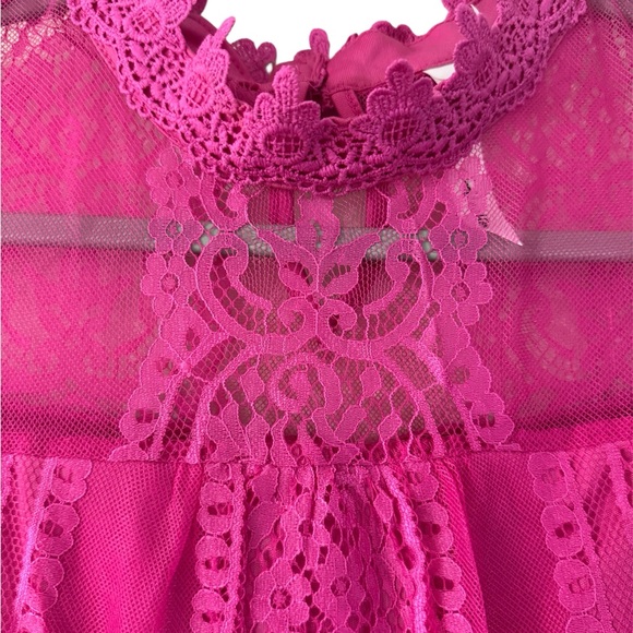 NY Collection Vibrant Pink Lace Sleeveless Blouse Size Large EUC - Picture 3 of 7